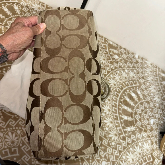 COACH TOTE M0726-11692 SIGNATURE PRINT CANVAS HAND BAG PURSE TAN DUST BAG - Picture 7 of 14